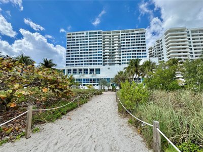 Comprar apartamento en Castle Beach Club TH-11