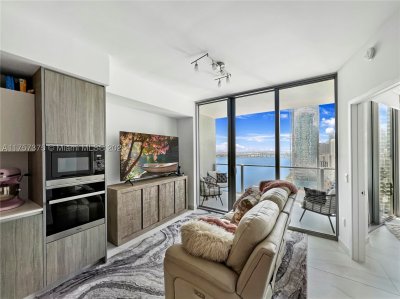 Comprar apartamento en Biscayne Beach 2008