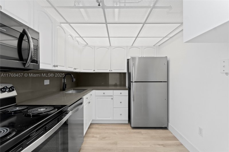 Condo for sale at Waterview 434