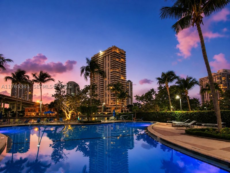 Comprar apartamento no Ocean View 312