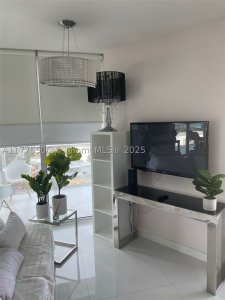 Comprar apartamento en Eden House Condo 1201
