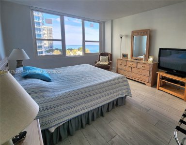 Aluguel de apartamento no Alexander Towers 610