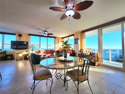 Aluguel de apartamento no Alexander Towers 1214