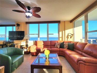 Aluguel de apartamento no Alexander Towers 1214