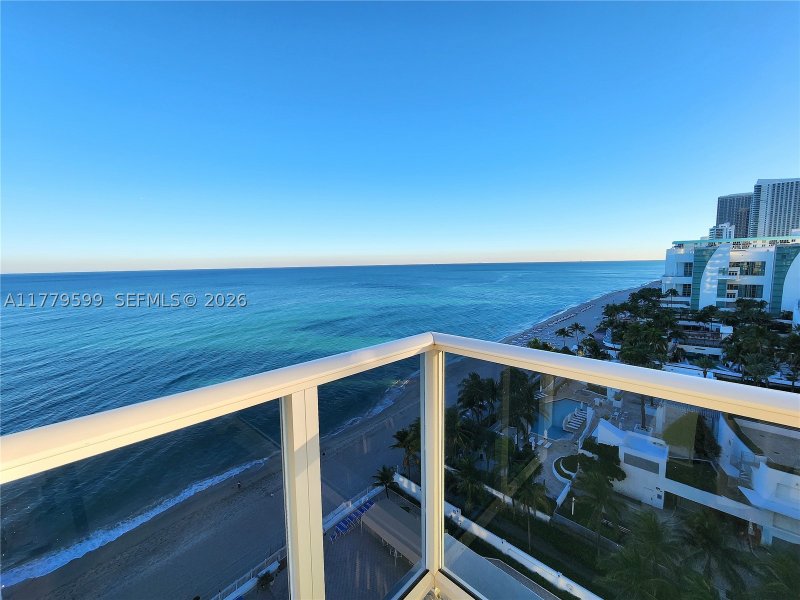 Apartment for rent at Alexander Towers 1214