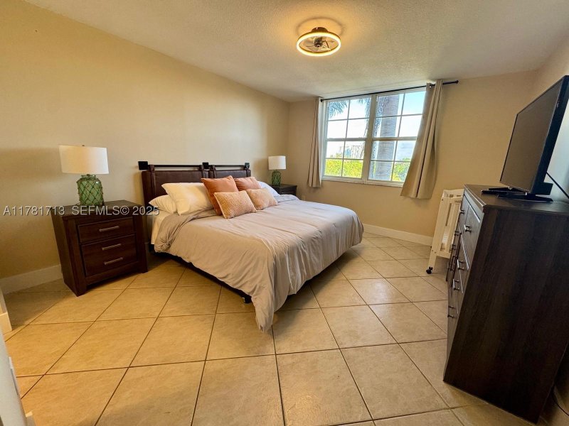 Alquiler de apartamento en Turnberry On The Green 9503