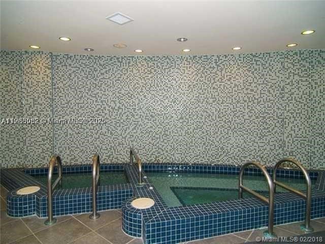 Condo for sale at Vizcayne Everglades On The Bay 3004