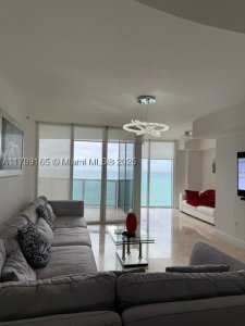 Ocean Three Apt #2804