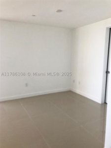 Comprar apartamento no Aria on The Bay 215