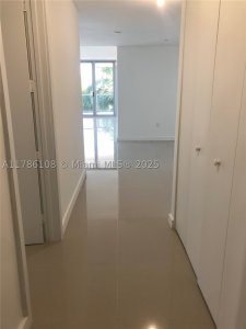 Comprar apartamento no Aria on The Bay 215
