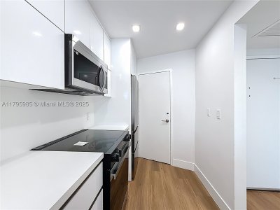 Comprar apartamento en Triton Towers 1218