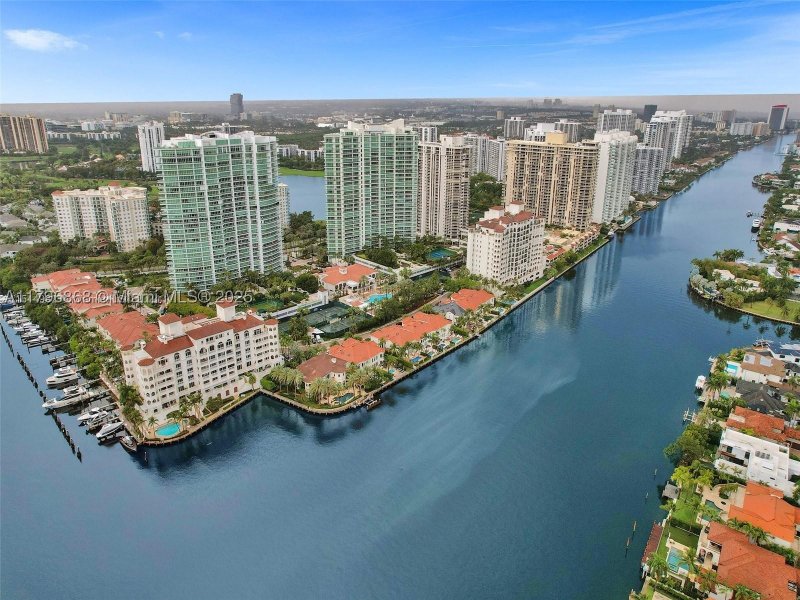 Apartment for rent at Bella Vista North 403
