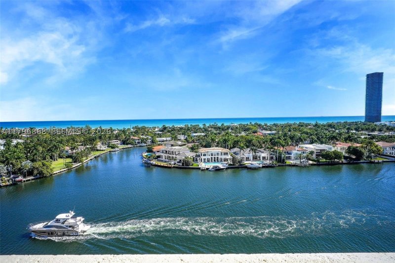 Apartment for rent at Bella Vista North 403