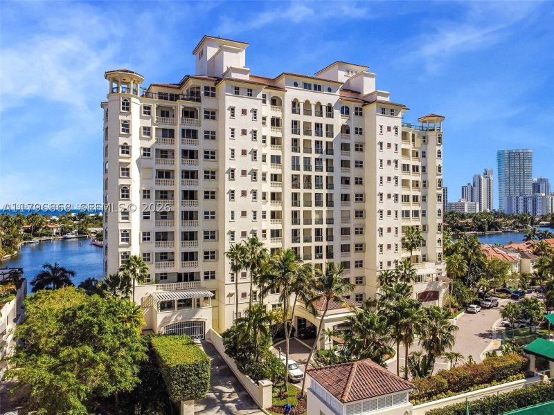Apartment for rent at Bella Vista North 403