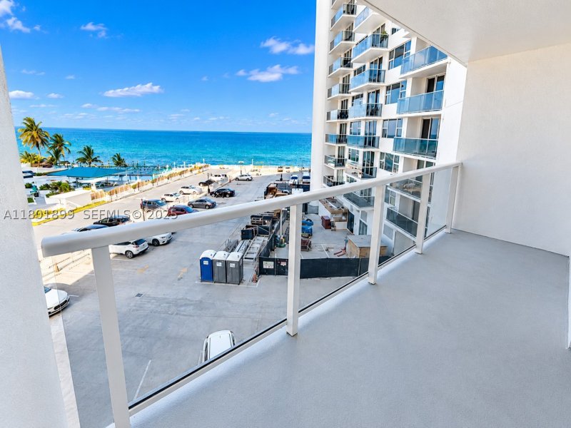 Condo for sale at Parker Dorado 403