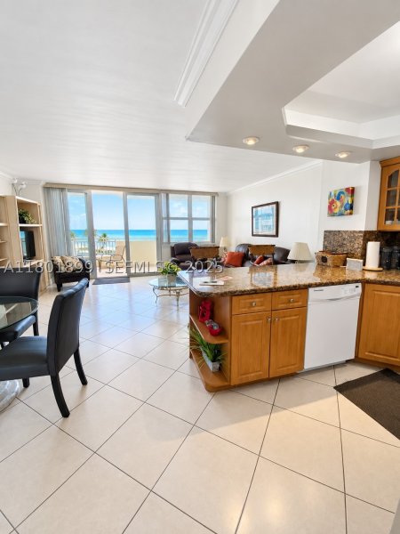 Condo for sale at Parker Dorado 403