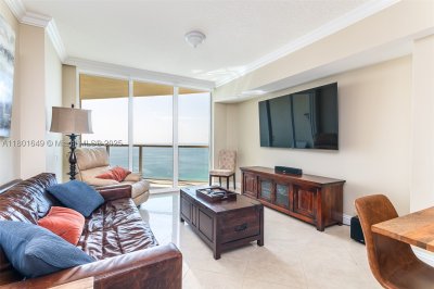Comprar apartamento no La Perla 3401