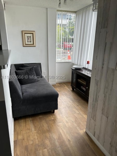 Condo for sale at Caribbean Breeze 108