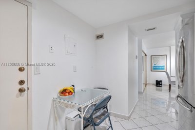 Comprar apartamento en 9500 Oceans Condo 1002