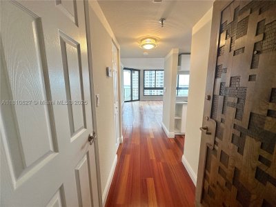 Comprar apartamento en Brickell Key One A811