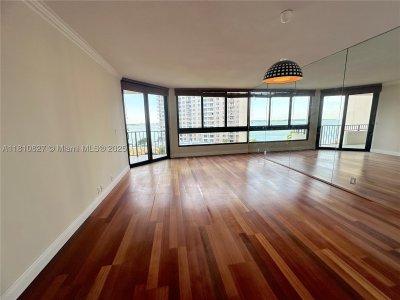 Comprar apartamento en Brickell Key One A811
