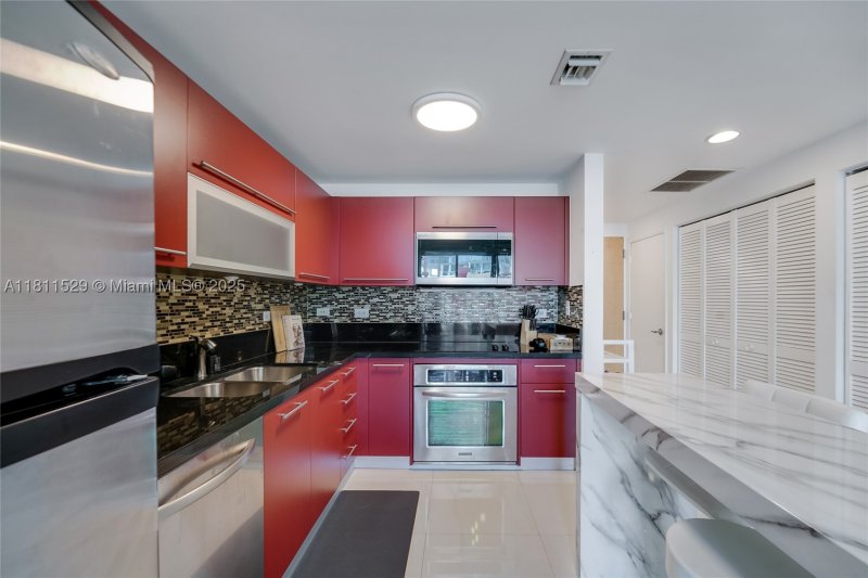 Condo for sale at Vizcayne Everglades On The Bay 644