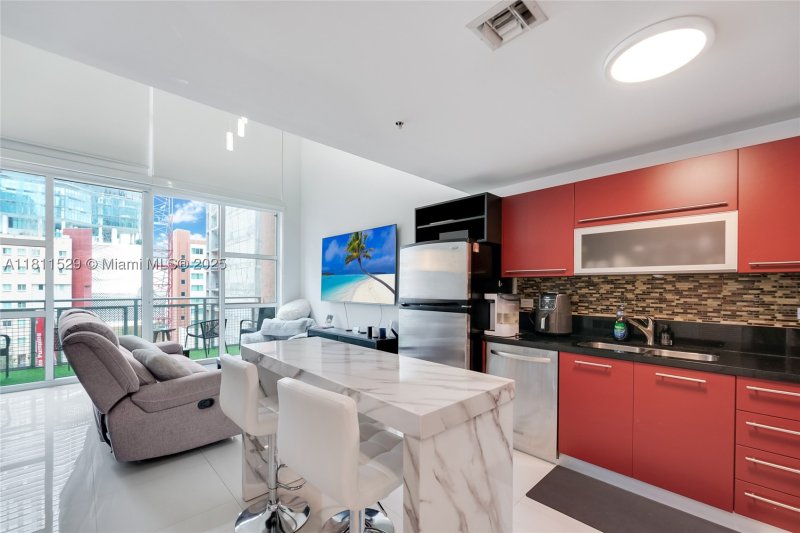 Condo for sale at Vizcayne Everglades On The Bay 644