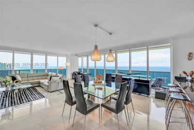Comprar apartamento no Beach Club Two 3801