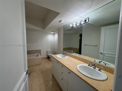 Comprar apartamento no Turnberry Village South 209
