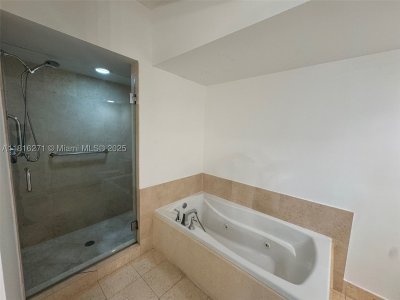 Comprar apartamento no Turnberry Village South 209