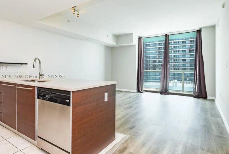 Condo for sale at Quantum 3909