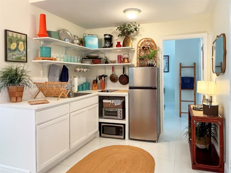 Apartment for rent at Ocean Walk on South Beach 114