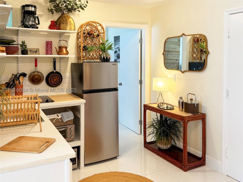 Apartment for rent at Ocean Walk on South Beach 114