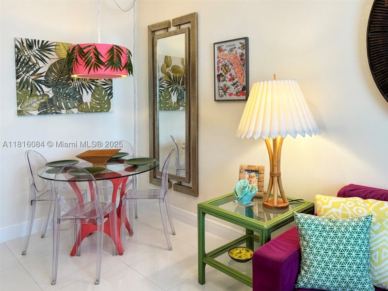 Apartment for rent at Ocean Walk on South Beach 114