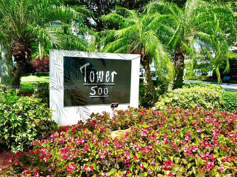 Condo for sale at Mystic Pointe 500 2108