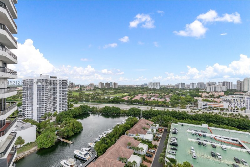 Condo for sale at Mystic Pointe 500 2108
