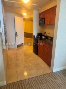 Comprar apartamento no Trump International Sonesta Beach Resort 918