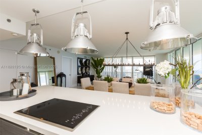 Aluguel de apartamento no Beach Club Two 2801
