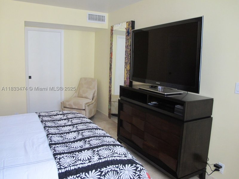 Apartment for rent at Parker Tower 1207
