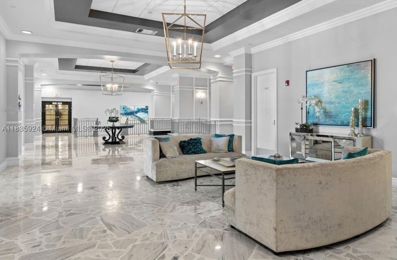 Condo for sale at The Wave Condo 427