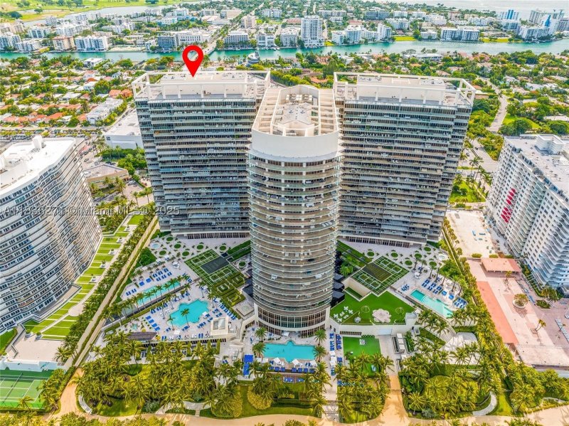 Condo for sale at St Regis Bal Harbour South 802S