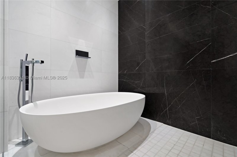 Condo for sale at Aston Martin Residences 4707