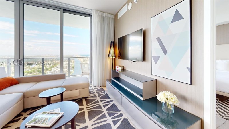Condo for sale at Hyde Beach House T3802