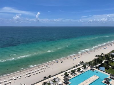 Aluguel de apartamento no Beach Club Two 2406