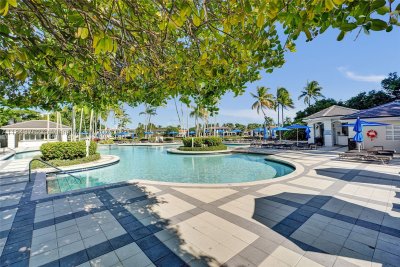 Comprar apartamento no Atlantic Two at The Point 406