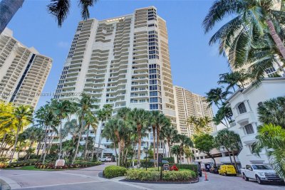 Comprar apartamento no Atlantic Two at The Point 406