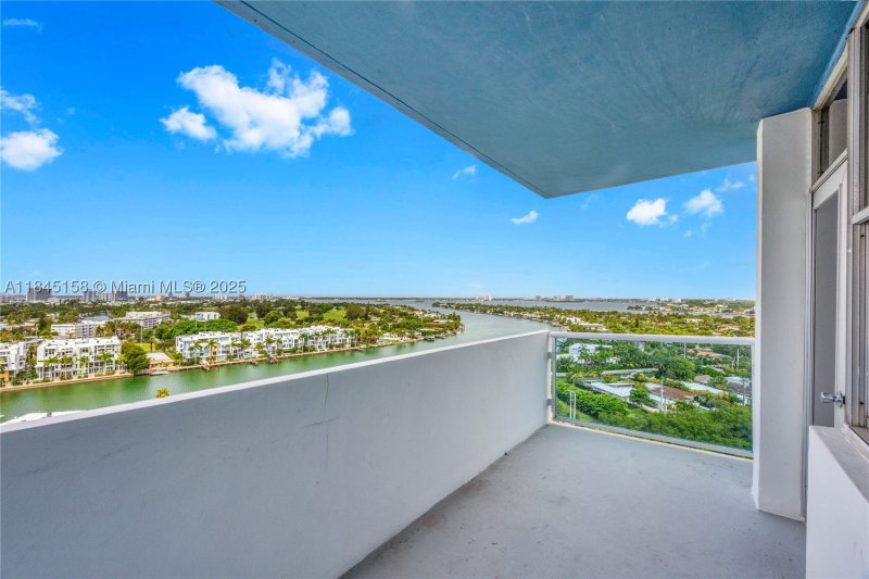 Condo for sale at Parkview Point 15E