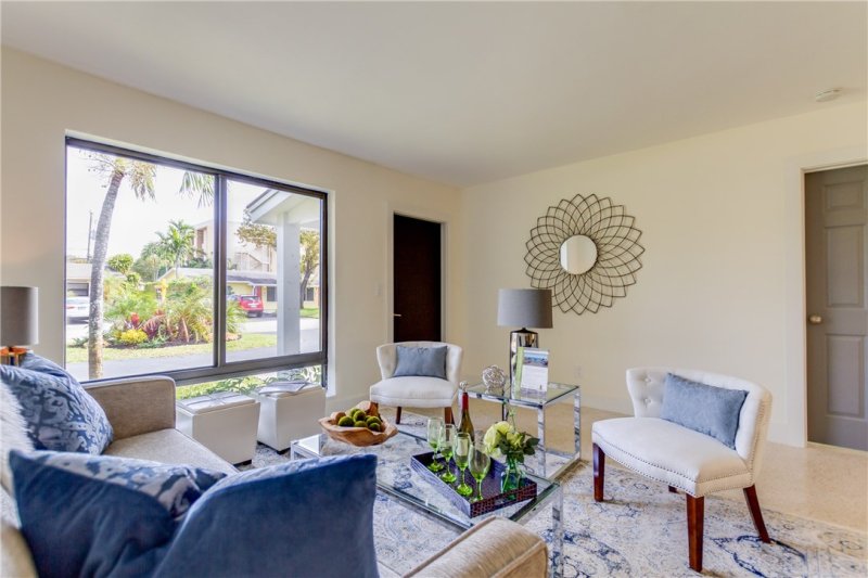 Condo for sale at Triton Towers 1420