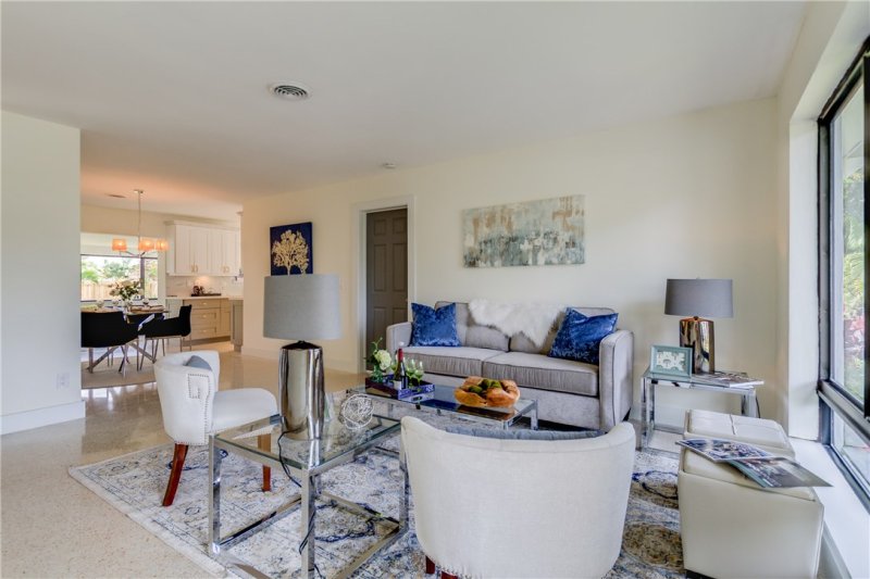Condo for sale at Triton Towers 1420