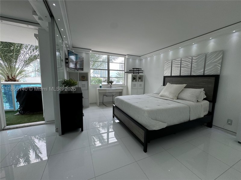 Apartment for rent at Aquasol 5S